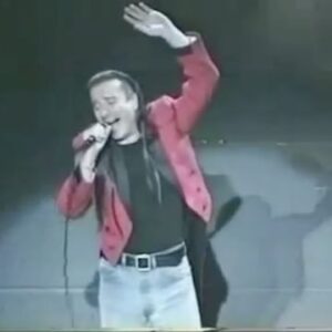 Steve Perry Instagram - I just thought I would post this because this was a moment on the 1994 tour at the @beacontheatre in New York City that I will truly never forget. Hope you enjoy! Whoever shot this video, please comment below! I really love it. #TBT