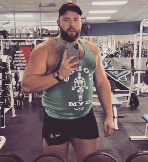 Steven Instagram - 🎶 bet he gonna wish he knew the type of fun I’m gettin into. He’s not talking he’s just walking like those boys from New York City 🎶