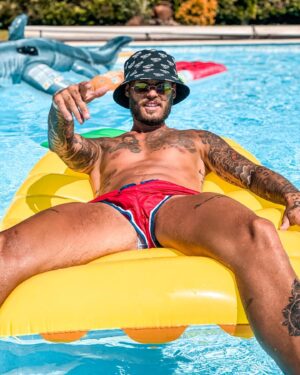 Steven Bachelard Instagram - 🔱 K.I.N.G 🔱
-
- #instagram #enjoy #sunny #Summer #enjoy #Weather #southoffrance