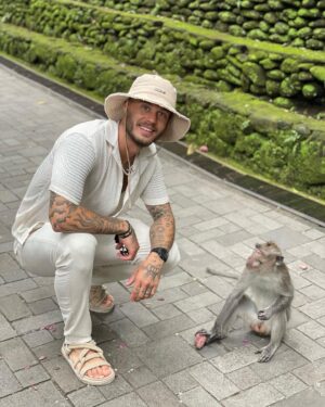 Steven Bachelard Instagram - Monkey 🐵🙈🙉🙊