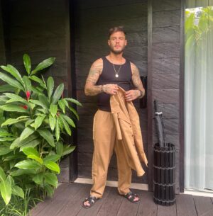 Steven Bachelard Instagram - @desahaybali All suit Bali