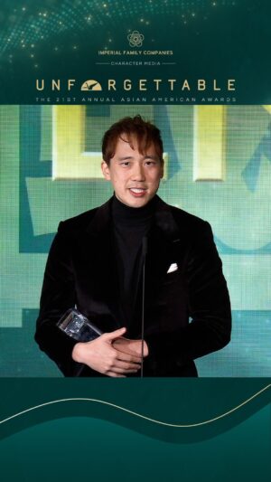 Steven Lim Instagram - @StevenKWLim humbly shouts out all the #Asian figures he’s looked up to in both the digital space & on-screen during his acceptance speech for the Digital Influencer Award at the #UnforgettableGala 🏆 #Watcher #StevenLim #UNFO