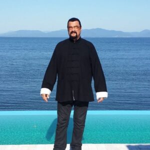Steven Seagal Instagram - Dear fans,

I am headed to Belarus today. I am looking forward to seeing you all at the III International Health Festival in Minsk to inspire children and adults to explore avenues in leading a more healthy lifestyle. 
Love and respect, 
Steven 
#ShimkoGathersFriends 
#Шимкособираетдрузей
#health #sports #sportsforall