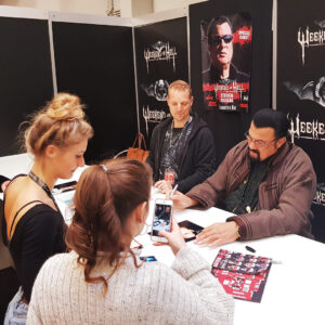 Steven Seagal Instagram - Dear Fans,

It is always an honor to connect with you all. 
Thank you so much for your ongoing love and support. 
Many Blessings

Steven 
#DortmundGermany
#Signingconvention
