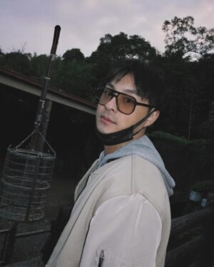 Steven Sun Instagram - 不知道為什麼，從小到大都沒變過
就是很喜歡去動物園，高中大學看動物頻道也是沒停過
對於知道各種動物冷知識很是驕傲～
例如：蜜蜂是靠翅膀和身體的震動來提高溫度熱死侵略者