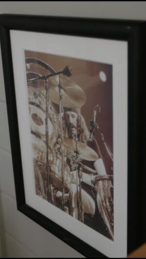 Stewart Copeland Instagram - The Holy Grail of Heavy Drums

#TaylorHawkins #JohnBonham