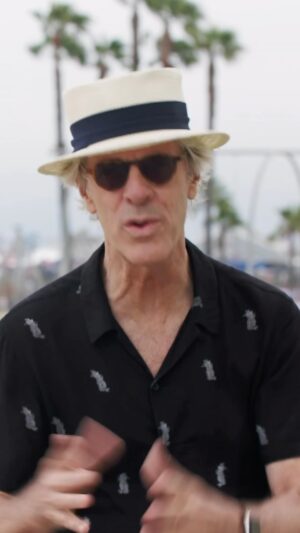 Stewart Copeland Instagram - Drums are a growth hormone 
@liliacband #buddyrich #liliac @bbc