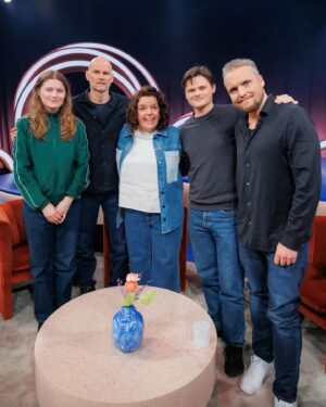 Stian Thorbjørnsen Instagram - Snubla innom programmet til Else her om dagen! Alltid like trevlig med den dama. Det kan dere se på tv ikveld klokka 21.30 ❤️ foto @c_ingebrigtsen