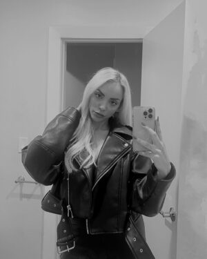 Stilvi Psilopoulou Instagram - 🕷️
