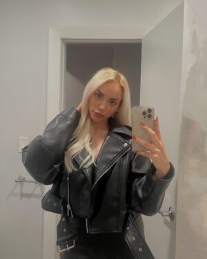 Stilvi Psilopoulou Instagram - 🕷️