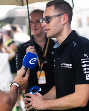 Stoffel Vandoorne Instagram - Not the race we wanted after starting from the front row. We didn’t optimise our calls and dropped back into the pack. P8 at the flag and lots to learn from. Obrigado Brazil! 🇧🇷