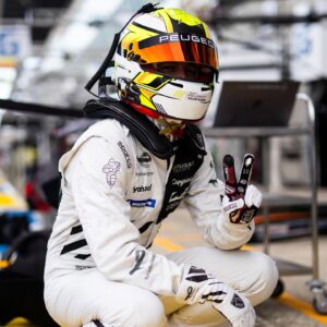 Stoffel Vandoorne Instagram - 🦁 🇫🇷 Le Mans done and dusted. Extremely challenging race with the weather conditions and unfortunately not the result we were hoping. Thanks to the boys @paul_diresta @loicduval and @peugeotsportofficial for bringing the car home!