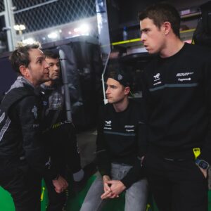 Stoffel Vandoorne Instagram - Lady luck wasn’t on our side in Qatar. A battery issue ended our race early and left us empty handed. CTRL-ALT-DEL and we go again in Imola 👊🏼