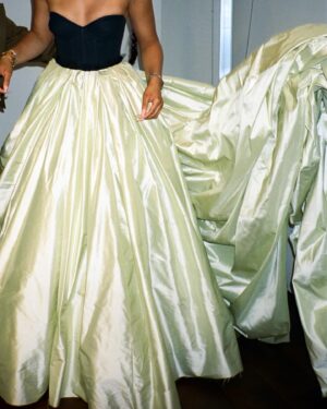 Stuart Vevers Instagram - #MetGala Magic. 🪄 Handcrafted at our workshop in New York City and inspired by #StuartVevers’ vision for Coach of heritage reimagined through the lens of today’s generation, #StormReid’s look juxtaposes American romance with youthful, counter culture attitude. 

Interpreting the Met’s “Garden in Time” theme, the design incorporates references to American fashion past and present, florals, as well as love worn and re-loved materials.

Photographer: @benjaminrosser
Hair: @nikkinelms
Nails: @customtnails1
Makeup: @paulyblanch

#CoachNY
