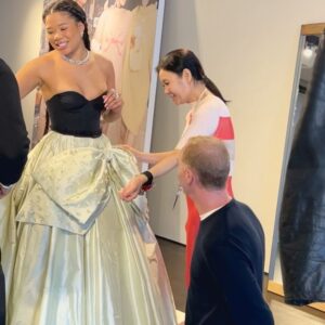 Stuart Vevers Instagram - #behindthescenes 💚🤩💌🌟😊 sketch ✍️ to final fitting #metgala2024. Thank you @stormreid