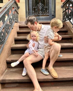 Stuart Vevers Instagram - Happy Father’s Day! 😘 ❣️ 😊 ❣️🥰❣️ 😘