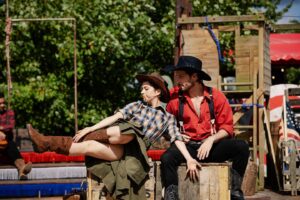 SuRie Instagram - More Annie Get Your Gun production shots by @_he_photo. 

Just one week left of this rootin’-tootin’ revival @thelavendertheatre 💜