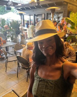 Sufe Bradshaw Instagram - Always an awesome time @theabbeyweho I absolutely love it there 🥂🎉🪩♥️:)
#sundayfunday #summertime