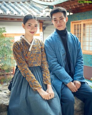 Suh Dong-hyun Instagram - _
한복진흥센터 정기간행물
<입고 싶은 우리 옷 한복 11호>가 발행되었습니다.
@hackr.official 
#2019한복청소년홍보대사
#한복진흥센터 
#우리옷
#입고싶은옷
#소년서동현
#소녀김수정