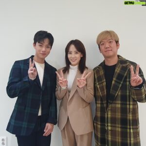 Suh Dong-hyun Instagram - 오늘밤 11시 15분에 드라마 스페셜 ‘히든’이 방영됩니다 많은 시청 부탁드립니다! 
#KBS #드라마스페셜 #히든 #단막극 #많은시청부탁드립니다

오늘 마련된 기자간담회에서도 너무 좋은 질문들 감사합니다. 많은 관심에 감사드리고 앞으로도 더욱 큰 배우가 되겠습니다😄