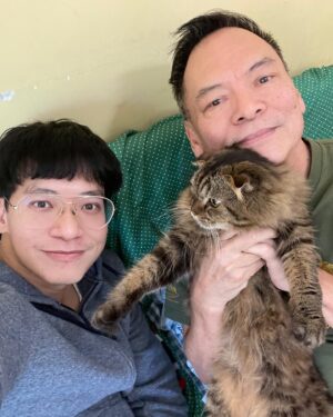 Sukrit Wisetkaew Instagram - ไปเจอแมวมองมาคับ สงสัยจะได้เข้าวงการ 😁
#วงการบรรทมZzzz..z...z