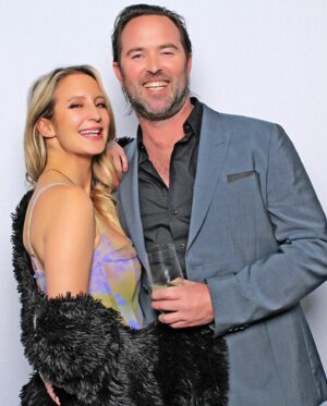 Sullivan Stapleton Instagram - Awesome night at G’Day USA Gala celebrating the great partnership between Australia and the US and showing off some of our talents @gflip @thekidlaroi @deltagoodrem #awesome #night #talented #aussies #tribute #onj