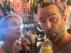 Sullivan Stapleton Instagram - Puerto Rico es hermoso! Me gusta aquí!😎