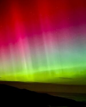 Sullivan Stapleton Instagram - Backyard bliss! So thankful and lucky to witness this! 

#auroraaustralis #southernlights #mothernature #thebest #nofilter