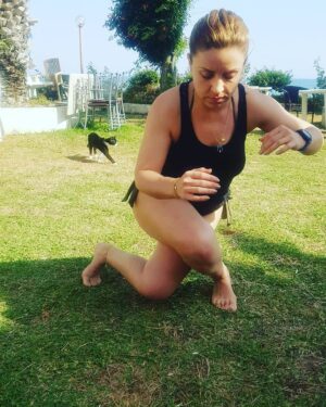 Sultan Köroğlu Kiliç Instagram - #ustrasana  sıcak demiyor çalışıyor güzel yoginim 👳🏼‍♀️🙇🏼‍♀️ namaste