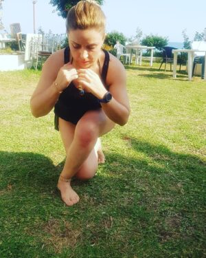 Sultan Köroğlu Kiliç Instagram - #ustrasana  sıcak demiyor çalışıyor güzel yoginim 👳🏼‍♀️🙇🏼‍♀️ namaste