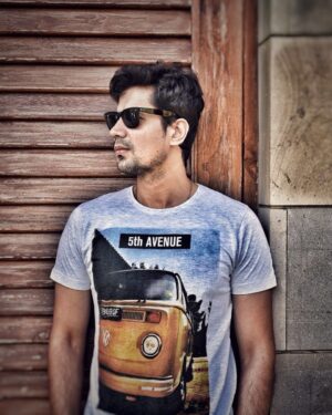 Sumeet Vyas Instagram - Always #wayfarers . . . 😎
Found it in the archives. So had to post.
Shot by @kunalkemmu