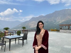 Sumeet Vyas Instagram - Dearest @ektakaul11 
My love, my wife, mother of Ved, Leader of opposition, Provider of home, Nurturer of plants… Happy happy birthday, have a happy, healthy year ahead. I’ll try to facilitate this quest as much as I can. 
Your smile lights up the house. Your laughter lights up my day, your dance is what I’m missing… let’s dance this year. 😘
