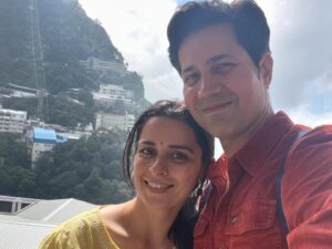 Sumeet Vyas Instagram - Dearest @ektakaul11 
My love, my wife, mother of Ved, Leader of opposition, Provider of home, Nurturer of plants… Happy happy birthday, have a happy, healthy year ahead. I’ll try to facilitate this quest as much as I can. 
Your smile lights up the house. Your laughter lights up my day, your dance is what I’m missing… let’s dance this year. 😘