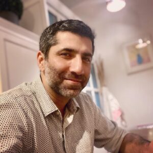 Sumit Kaul Instagram - Just feeling good.. with divine mother’s blessings.. so sending you all a smile to brighten up your day..
.⁣
.⁣
#sumitkaul #actor #actors #actorslife #bible #cinema #film #god #grace #happy #happyday #happyness #happynewyear #happynewyear2020 #hollywood #hope #love #loveforever #lovequotes #loveyou #loveyourbody #movie #pray #prayer #selflove #smile #smileeveryday #smilefordays #smilemakeover #smilemore