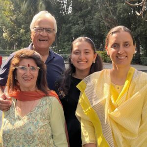 Sumit Kaul Instagram - What better time to feel gratitude for the people in your life who add warmth and colour and make you want to be better every day. As I start this new year I hope to remind myself more often of the love I’m surrounded by. 
.
.
#sumitkaul #actor #actorslife #familytime #family #familyfirst #parents #daughter #mother #father #partner #wife #smile #happy #happynewyear