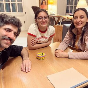 Sumit Kaul Instagram - What better time to feel gratitude for the people in your life who add warmth and colour and make you want to be better every day. As I start this new year I hope to remind myself more often of the love I’m surrounded by. 
.
.
#sumitkaul #actor #actorslife #familytime #family #familyfirst #parents #daughter #mother #father #partner #wife #smile #happy #happynewyear