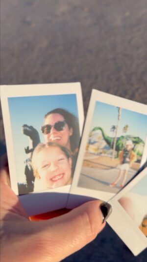 Summer Bellessa Instagram - Work and pleasure. Thanks @amelialyonphoto and @lularoe for having me come speak. So fun bringing Nova with me, made a little girl trip out of it. We included all my favorites: road trip snacks (@simplesodaco and @epicbar from @inspirefarms), my favorite pre-event face mask @soonskincare, favorite roadside attraction @cabazondinosaurs and hanging with @daysofdavid and Owen! #motherhood #familytime #lularoe