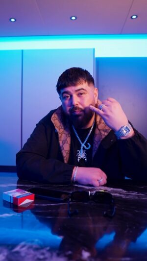 Summer Cem Instagram - Die letzten 3 Tage vor Siki Jackson 😘 Link zum Bundle und Tickets in der Bio