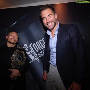 Sunny Edwards Instagram - Some night out on the @forgedirishstout 🍻

@thenotoriousmma @eddiehearn