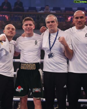 Sunny Edwards Instagram - 2-0 💨, another KO.
Thank you everyone on my team and thank you Ireland again 🙌🏼
@matchroomboxing @daznboxing