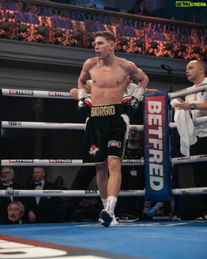 Sunny Edwards Instagram - 2-0 💨, another KO.
Thank you everyone on my team and thank you Ireland again 🙌🏼
@matchroomboxing @daznboxing