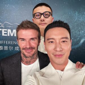 Sunny Wang Instagram - 這幾天真的太爽了 今天跟 @davidbeckham 一起工作 必須說 太帥了 然後你們看第三張 我的員工又把自己給P上了 不客氣 你們都可以拿去用吧 

Been a crazy week. Got to work with David Beckham today. Gotta admit. He’s a handsome dude. And yes, my staff can get creative with photoshop.