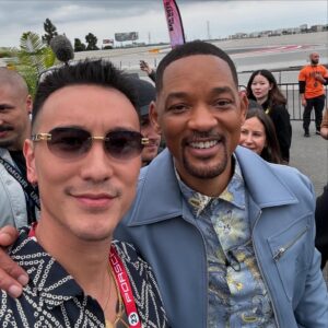 Sunny Wang Instagram - Bad Boyz for Life! 好開心見到 Will Smith & Martin Lawrence 你們看第三張 員工把自己給P上去 不客氣你們想要就拿去用吧! 

謝謝 @sonypicturestw @willsmith @martinlawrence 
期待最新的Bad Boy電影 Ride or Die
