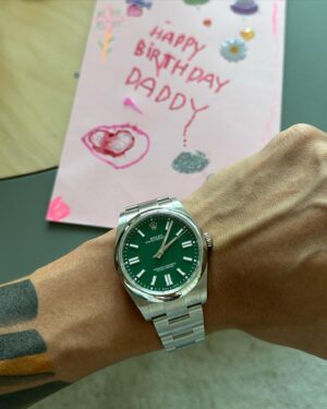 Sunny Wang Instagram - Happy Birthday to ME! 祝我生日快樂🎂🎁 Thank you all in advance for the Bday wishes. Love you all! 🙏🏼❤️😘