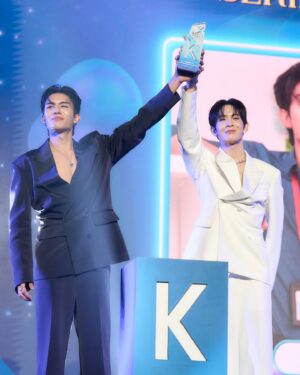 Supamongkon Wongwisut Instagram - ขอขอบคุณทาง Kazz Magazine ที่ให้เกียรติเสนอชื่อเจมส์และพี่เน็ตและซีรีส์อย่าเล่นกับอนลเข้าชิงในงานประกาศรางวัล Kazz Awards 2024 ขอบคุณพี่ๆแฟนๆทุกคนที่สนับสนุนและส่งกำลังใจให้ผ่านการโหวตจนทำให้ซีรีส์อย่าเล่นกับอนลได้รางวัล Series Of The Year เจมส์ภูมิใจเสมอที่ได้เป็นส่วนหนึ่งของซีรีส์เรื่องนี้ ขอบคุณมันดีเวิร์ค ดูมันดิ พี่อ๊อฟที่เห็นความสามารถและมอบโอกาสให้เจมส์ได้รับบทอนล ขอบคุณพี่ชีวิน พี่กล้า ที่คอยสอนคอยการแสดงและชี้แนะแนวทางการทำงานให้เจมส์ ขอบคุณอนลที่มอบข้อคิดการใช้ชีวิตและประสบการณ์การทำงานในฐานะนักแสดง ขอบคุณพี่ๆเพื่อนๆนักแสดงและทีมงานเบื้องหลังทุกคน โดยเฉพาะพี่เน็ต ที่ผ่านทุกข์ ผ่านสุขกันมา จนพวกเราสามารถสร้างสรรค์ผลงานชิ้นนี้จนสำเร็จครับ 

#KAZZAWARDS2024xDMD