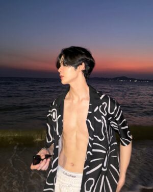 Supamongkon Wongwisut Instagram - summer lovin