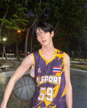 Supamongkon Wongwisut Instagram - ขาดห่วงพอดีเลย ⛹🏻‍♂️