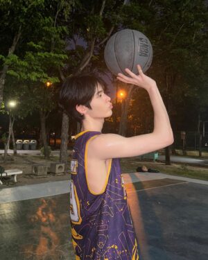 Supamongkon Wongwisut Instagram - ขาดห่วงพอดีเลย ⛹🏻‍♂️