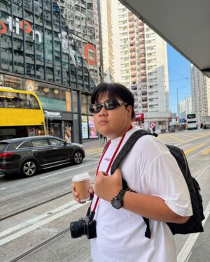 Supathat Opas Instagram - ที่ใส่แว่นเพราะว่า เคยใส่เดี่ยวแล้วเจ็บตัว🖤🖤
@moshi.optic @prada #moshioptic #sunglass365