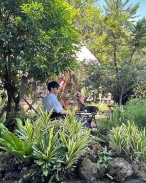 Suphadach Wilairat Instagram - กาแฟนายหนวด☕️ #bosstonsuphadach  #กีต้าร์ของบอสตั้น